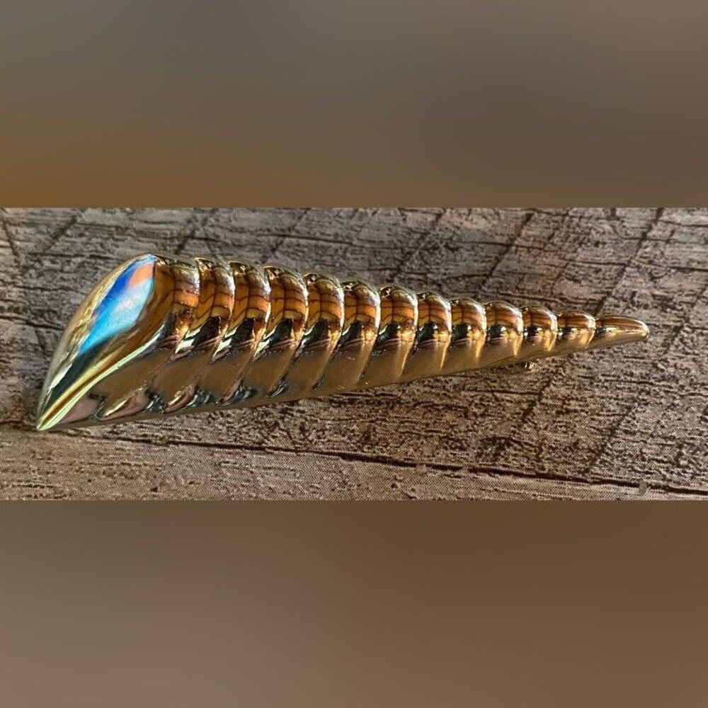 Women’s Brooch Pin Gold Tone Horn Spiral 2 1/2”